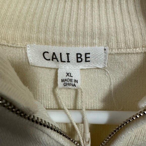 Cali Be Nordstrom sweater Super soft NWT!! Size says XL but see measurements - Picture 4 of 6